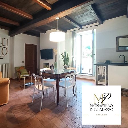 Monastero Del Palazzo Casa Vacanze 스폴레토 외부 사진