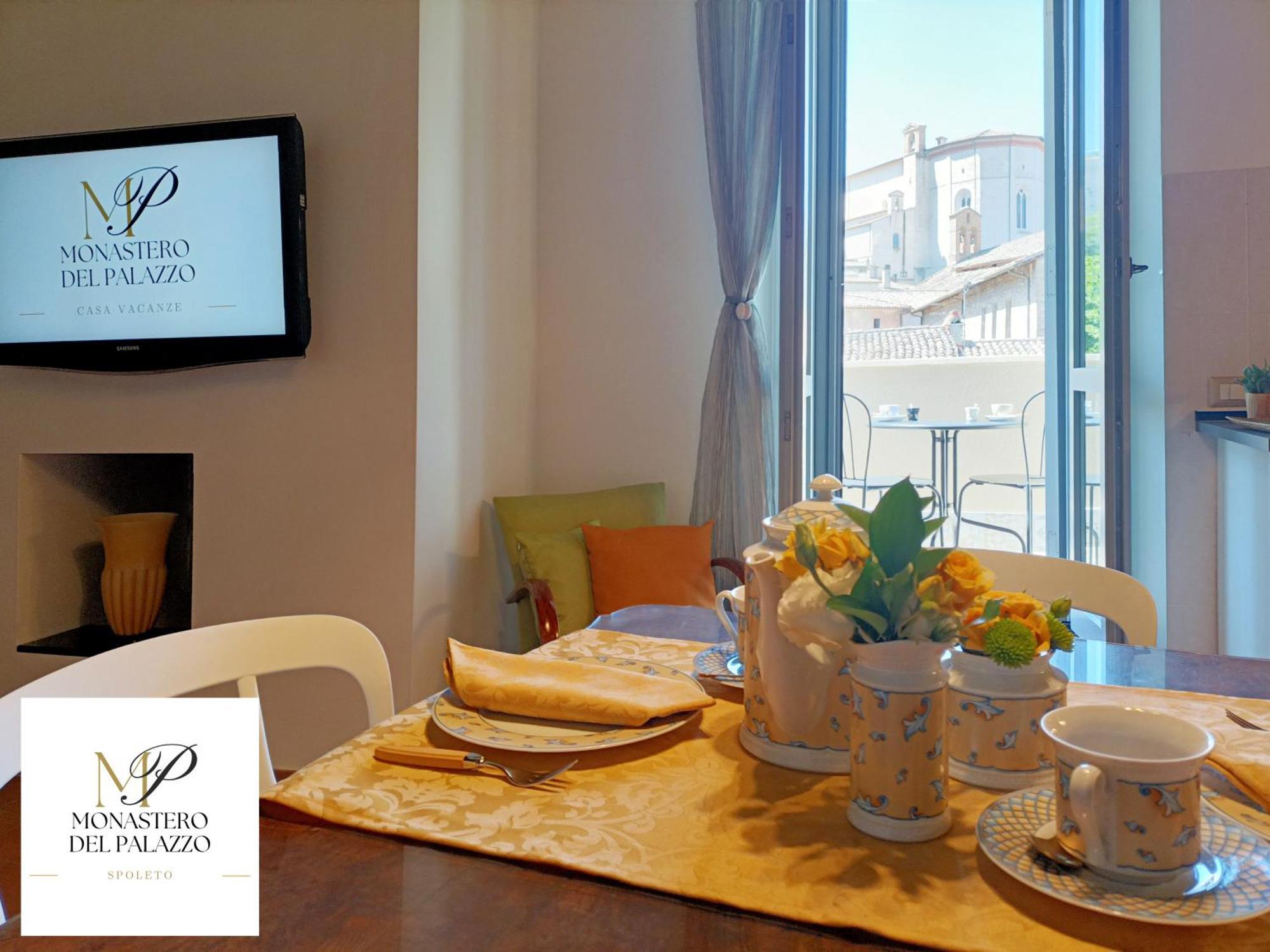 Monastero Del Palazzo Casa Vacanze 스폴레토 외부 사진