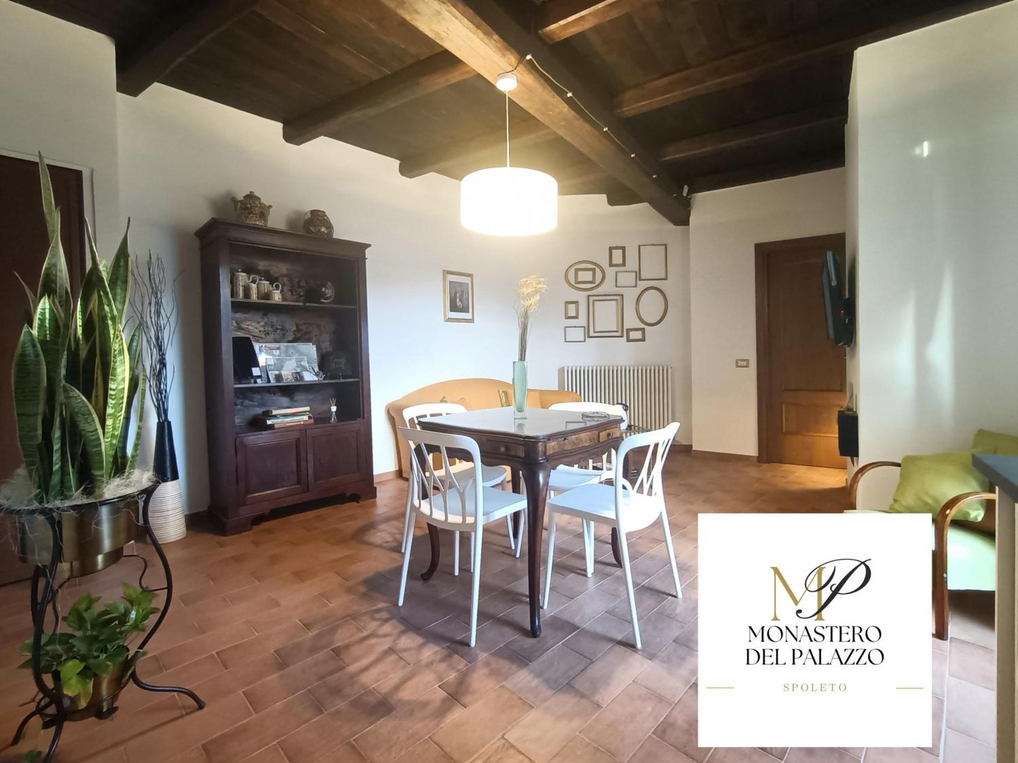 Monastero Del Palazzo Casa Vacanze 스폴레토 외부 사진